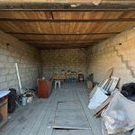 Насколько опасны крупные трещины и завал стены в гараже из газоблоков?