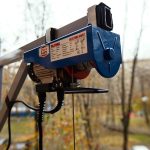 Выдержит ли балконная рама нагрузку от электрической тали?