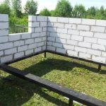 Можно ли сделать буронабивные сваи в трубах под дом из пеноблока?
