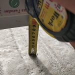 Чем временно закрыть щель 9 см под оконно-дверным блоком до стяжки пола