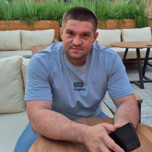 Анушаван Викторович Ельников
