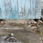 Что делать с основанием под старым деревянным пристроем к дому?