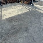 После зимы крошится бетон на уличной парковке: чем это можно исправить?