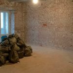 В какой последовательности делать стяжку, перегородки из гипрока и штукатурку в квартире?