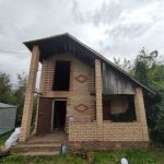 Стоит ли восстанавливать старый кирпичный дом под летнее проживание