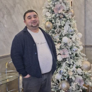 Дмитрий Робертович М.