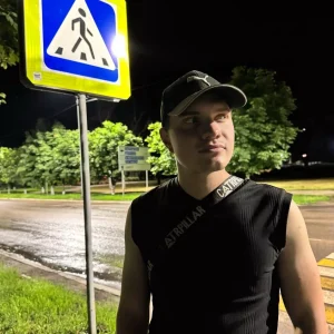 Дмитрий Жауров