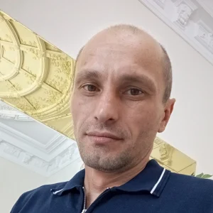 Адам Нет