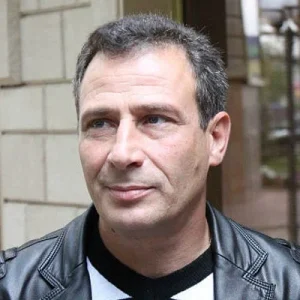 Аванесов Роман