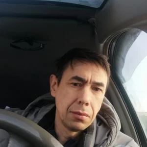 Игорь Новиков
